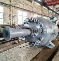 Zirconium Cladding Chemical Reactors LEZCCR