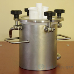 Steel Laboratory Reactor with a Fluoroplastic Coating LESLRFC