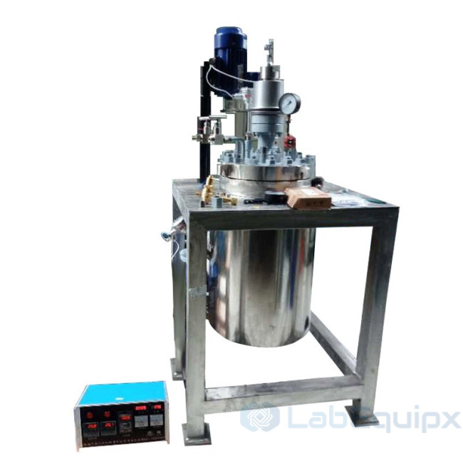 Midscale Stirred Pressure Reactor with Flat Cover Head