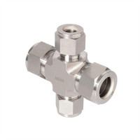 Double Ferrules Reducing Union Crosses